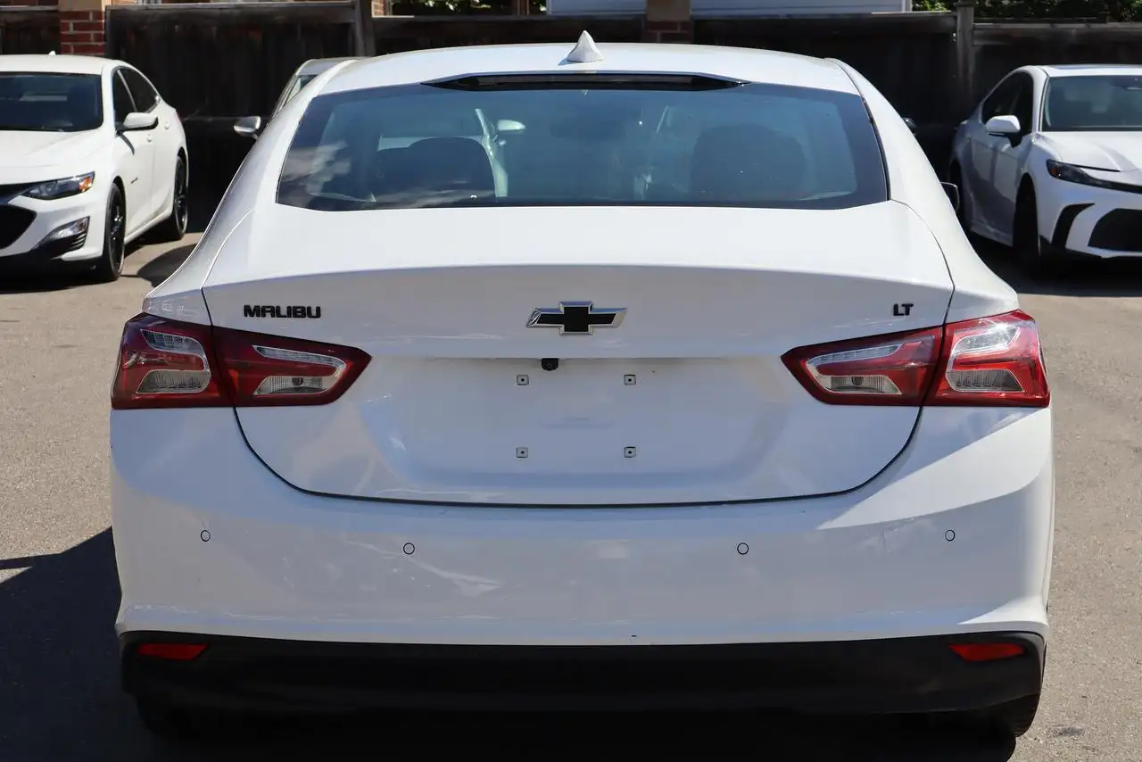 Chevrolet Malibu снимка Chevrolet Malibu