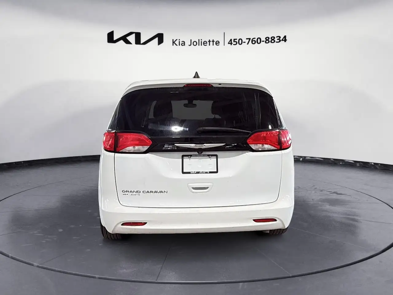 Chrysler Grand Caravan photo Chrysler Grand Caravan