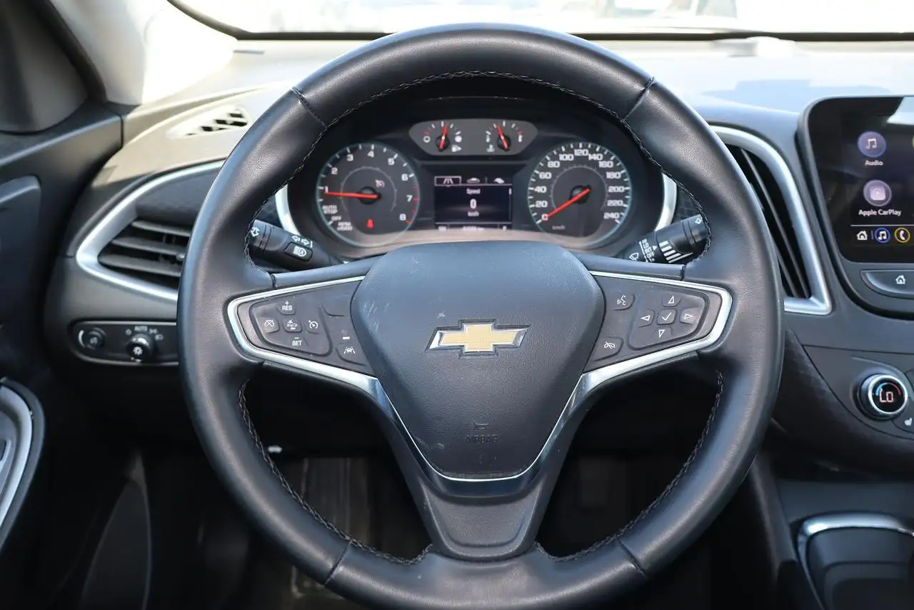 Chevrolet Malibu снимка Chevrolet Malibu