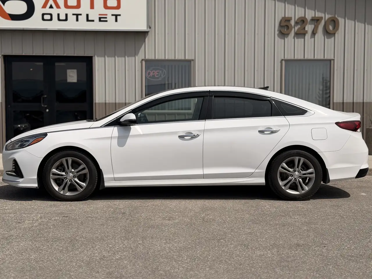 Hyundai SONATA снимка Hyundai SONATA