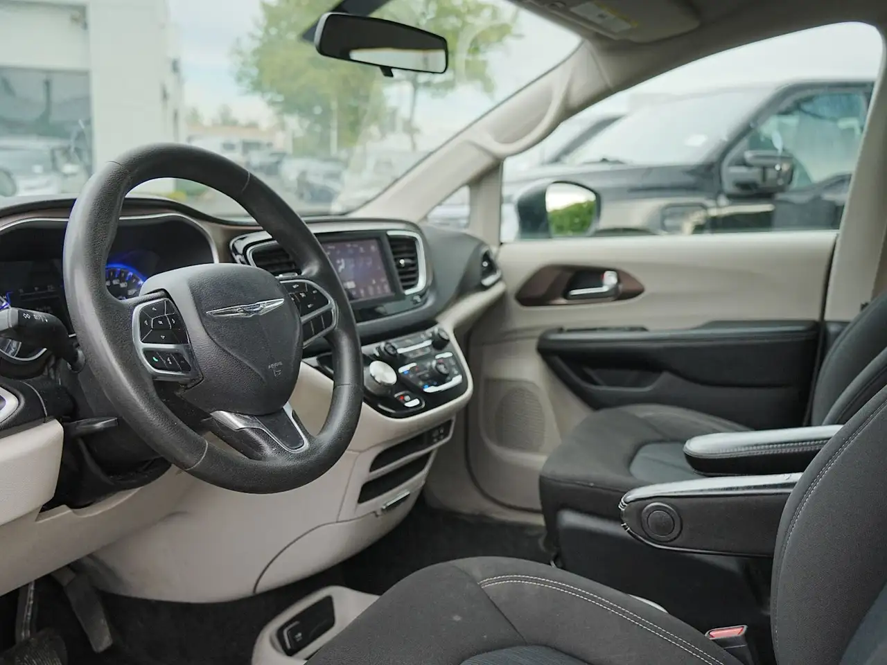Chrysler Pacifica fotografie Chrysler Pacifica