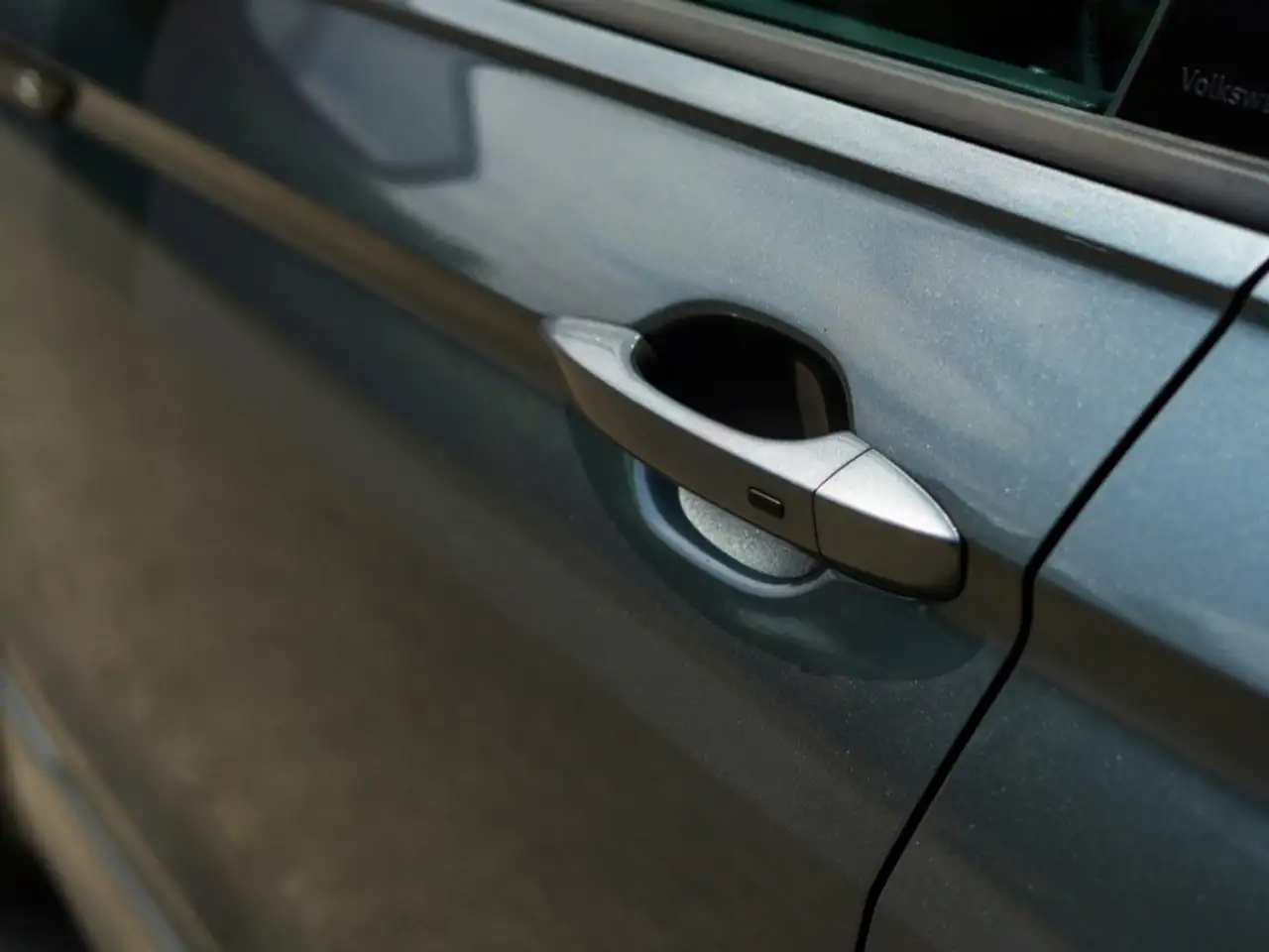 Volkswagen Tiguan снимка Volkswagen Tiguan