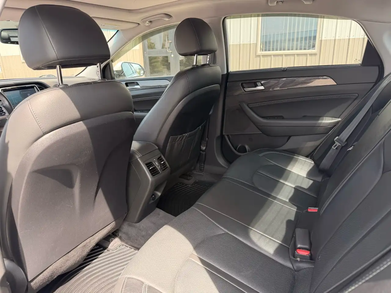 Hyundai SONATA снимка Hyundai SONATA