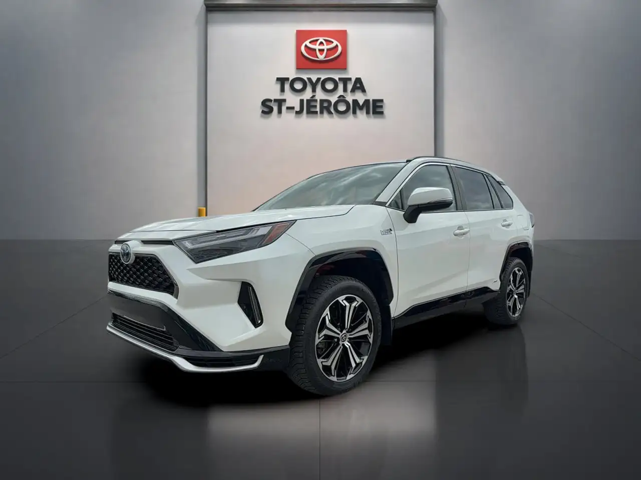 Toyota RAV 4 Prime снимка Toyota RAV 4 Prime
