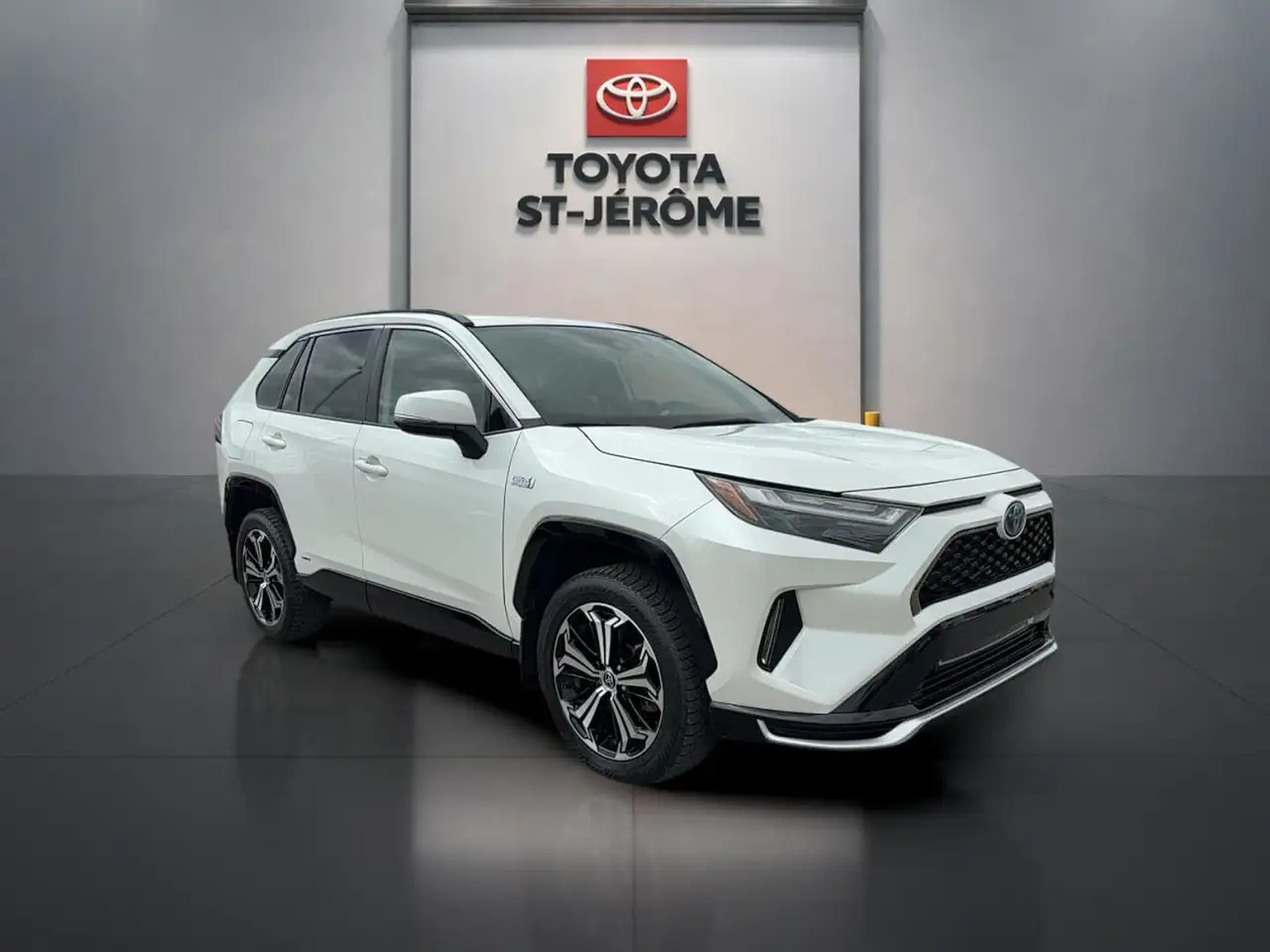 Toyota RAV 4 Prime снимка Toyota RAV 4 Prime