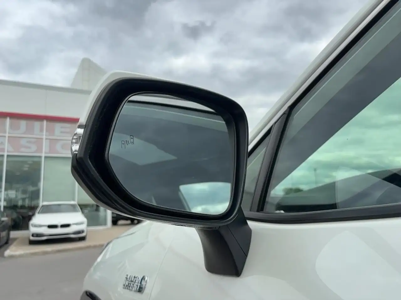 Toyota RAV 4 Prime снимка Toyota RAV 4 Prime