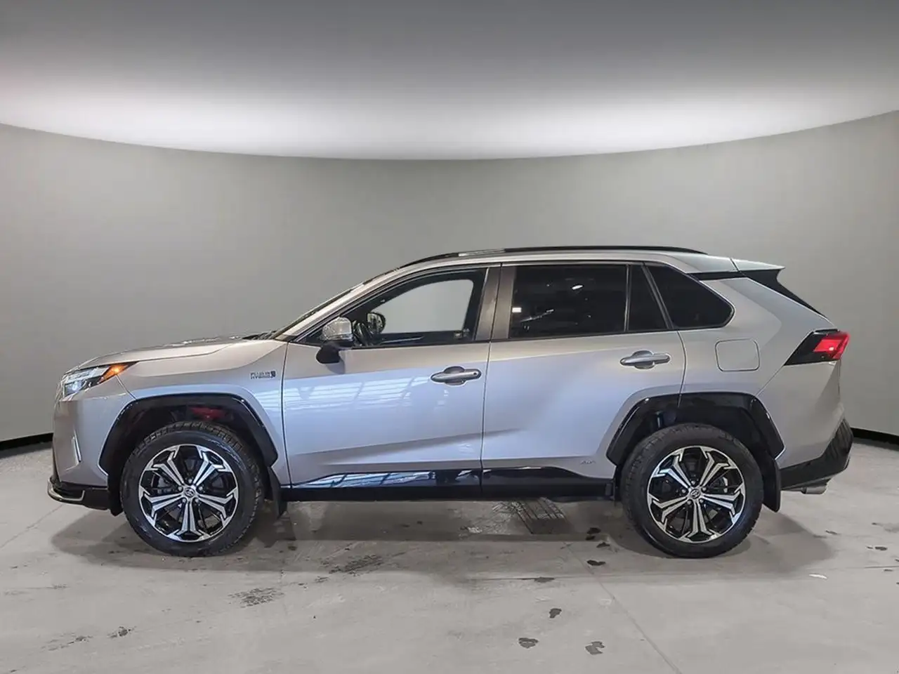 Toyota RAV 4 Prime снимка Toyota RAV 4 Prime