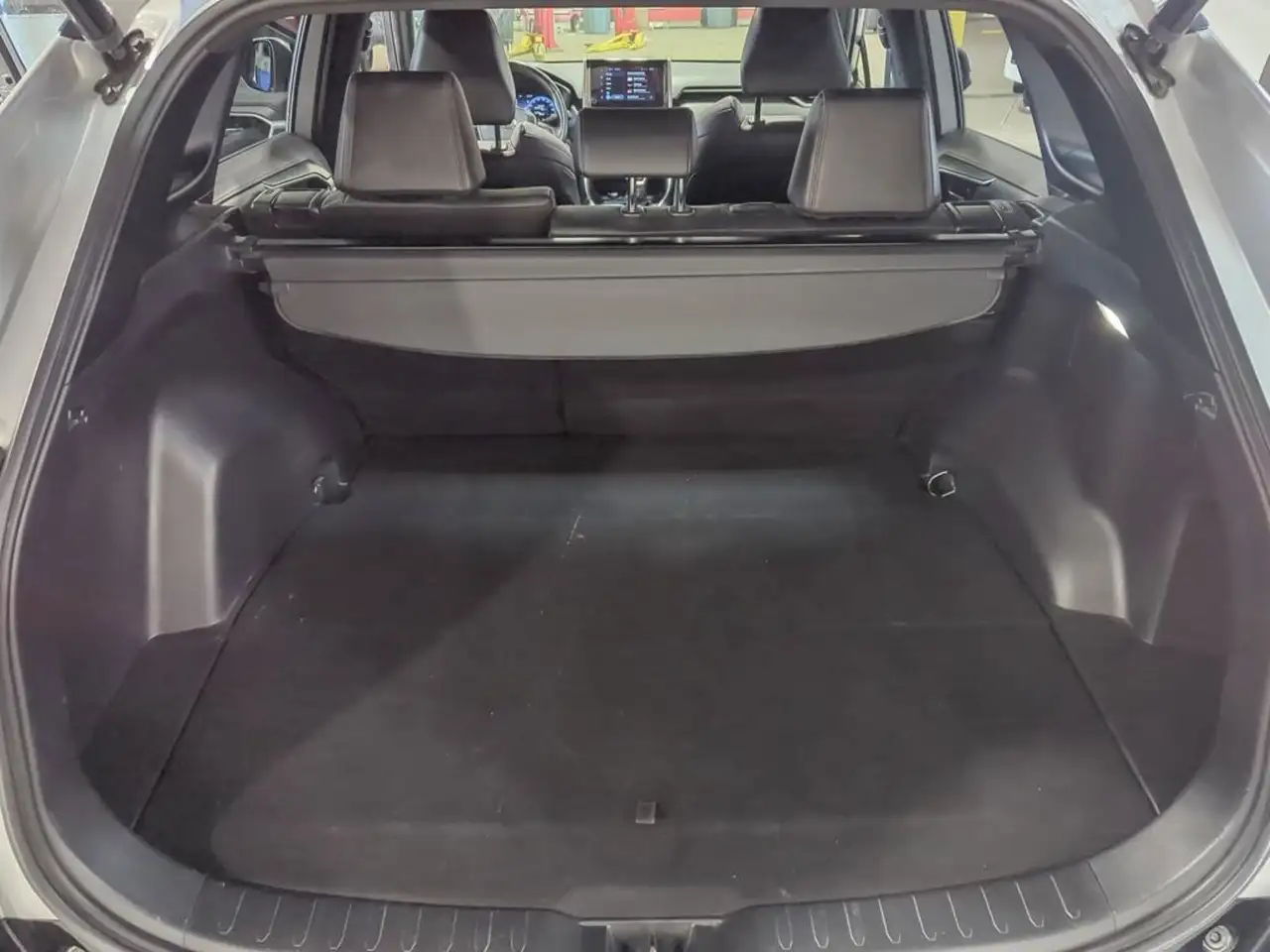 Toyota RAV 4 Prime снимка Toyota RAV 4 Prime