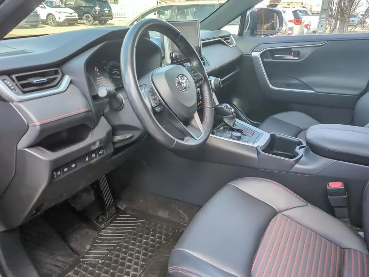 Toyota RAV 4 Prime снимка Toyota RAV 4 Prime