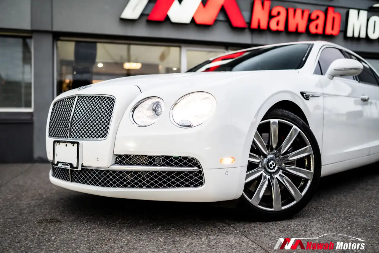 Bentley Flying Spur photo Bentley Flying Spur