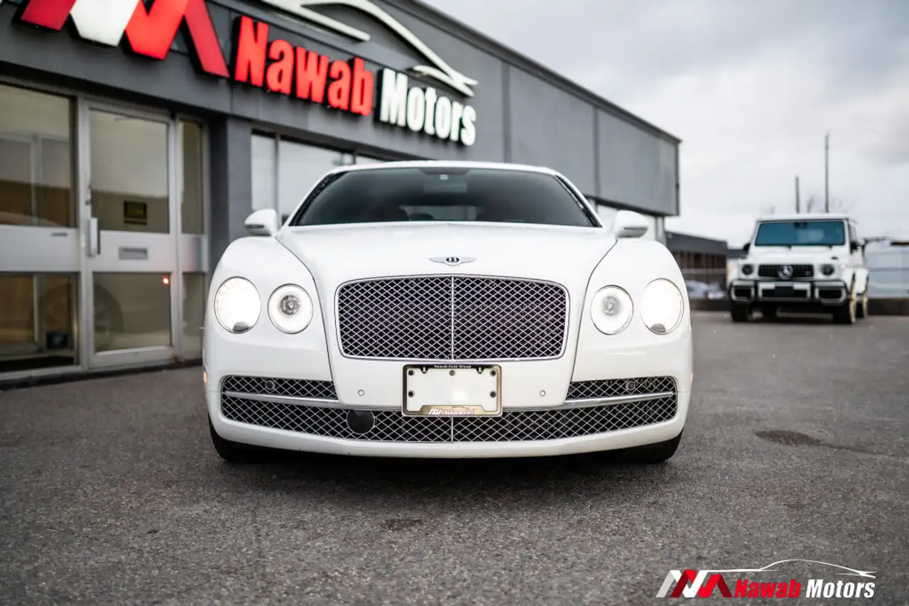 Bentley Flying Spur photo Bentley Flying Spur