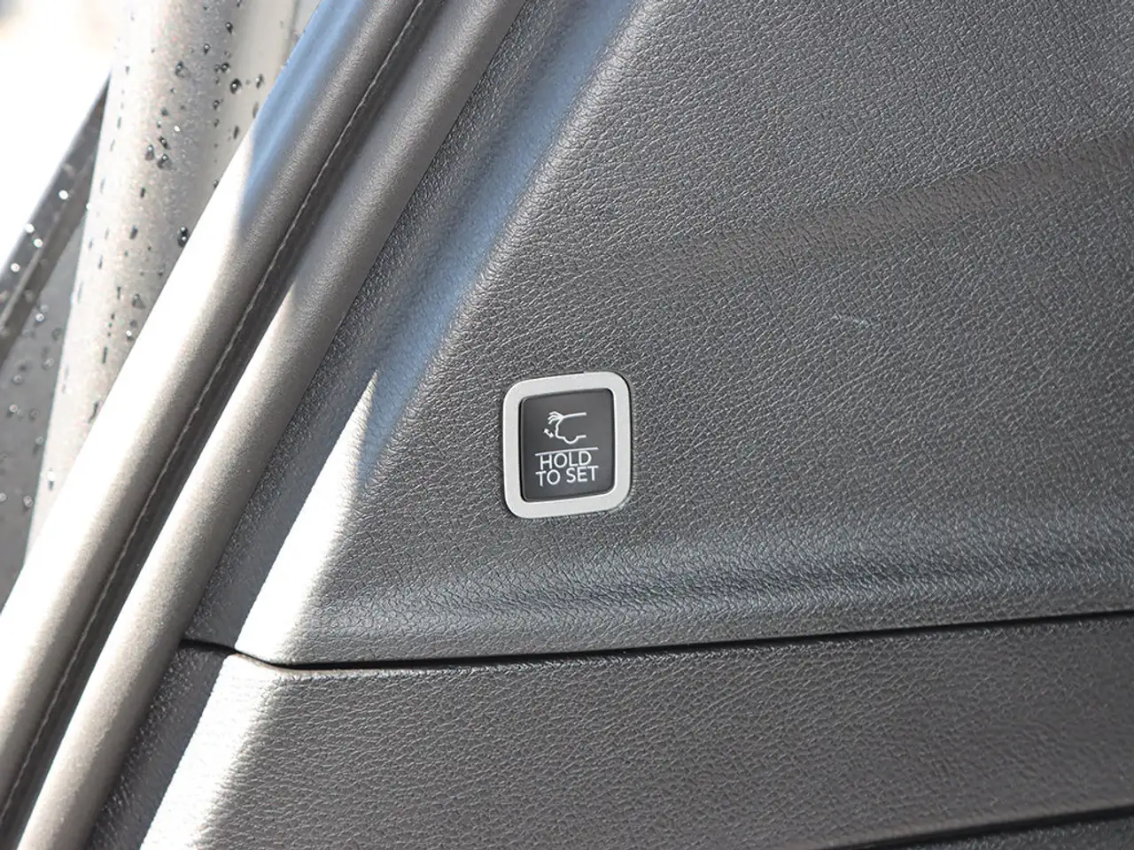 Chrysler Pacifica снимка Chrysler Pacifica