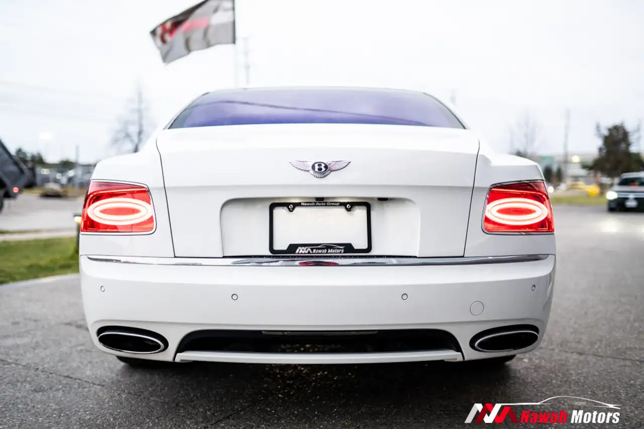 Bentley Flying Spur photo Bentley Flying Spur