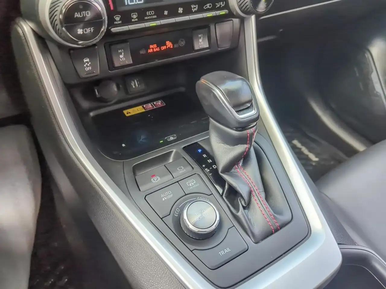 Toyota RAV 4 Prime снимка Toyota RAV 4 Prime