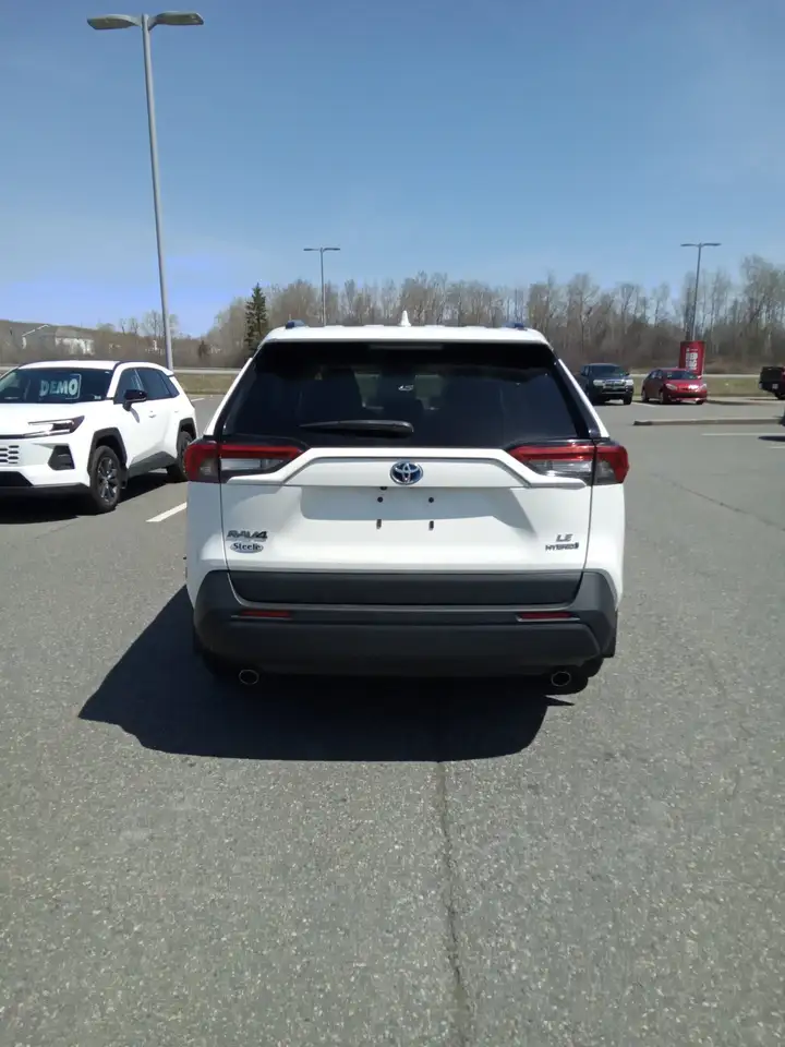 Toyota RAV 4 снимка Toyota RAV 4