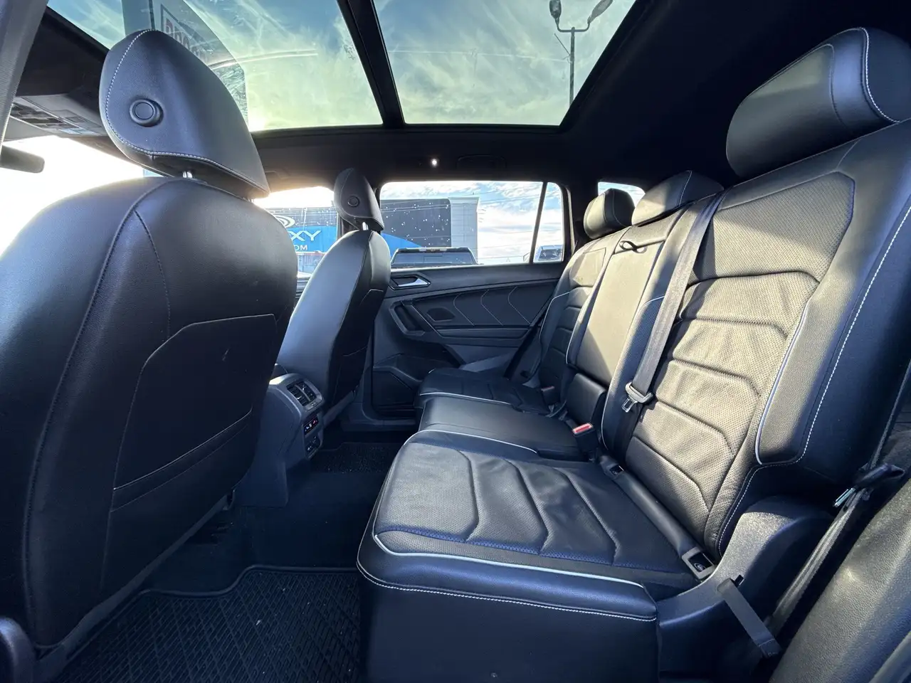 Volkswagen Tiguan снимка Volkswagen Tiguan