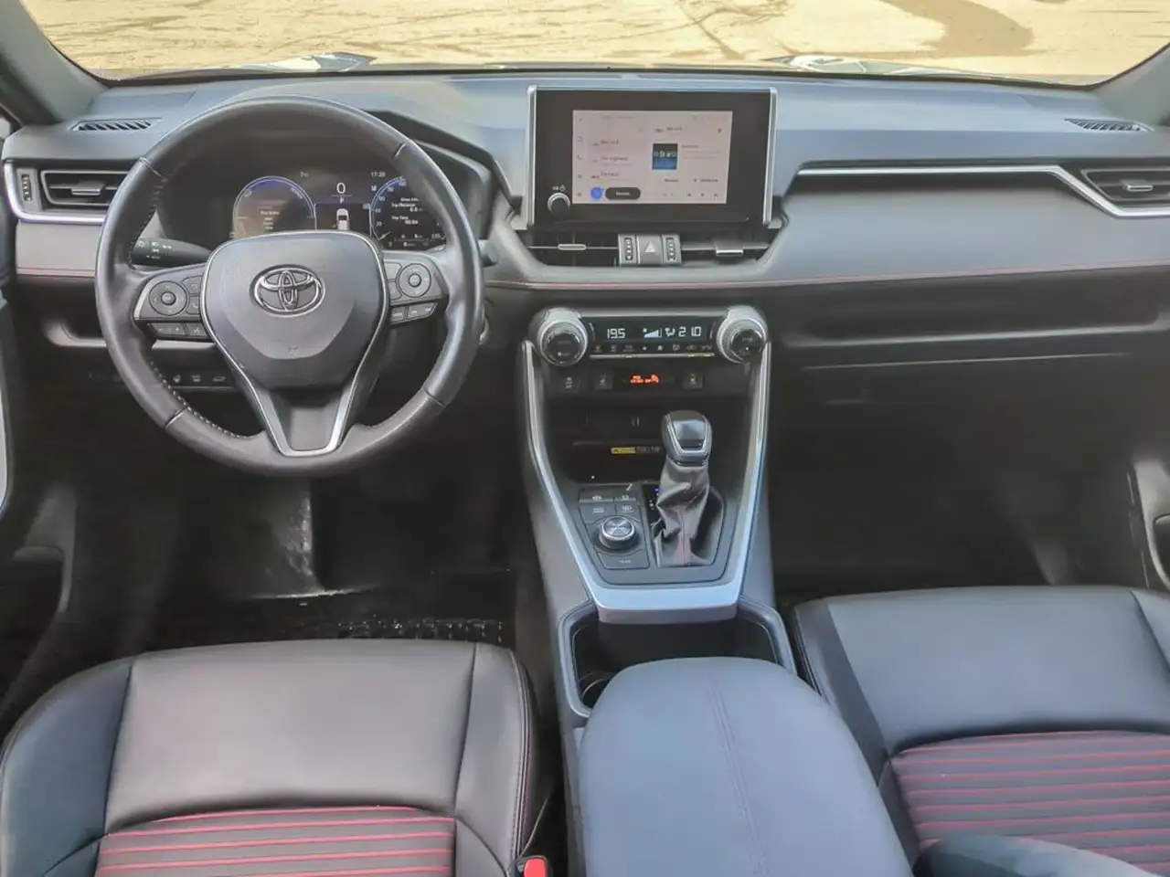 Toyota RAV 4 Prime снимка Toyota RAV 4 Prime
