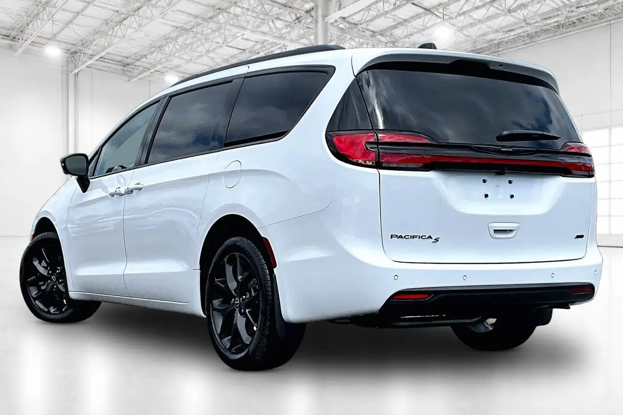 Chrysler Pacifica fotografie Chrysler Pacifica