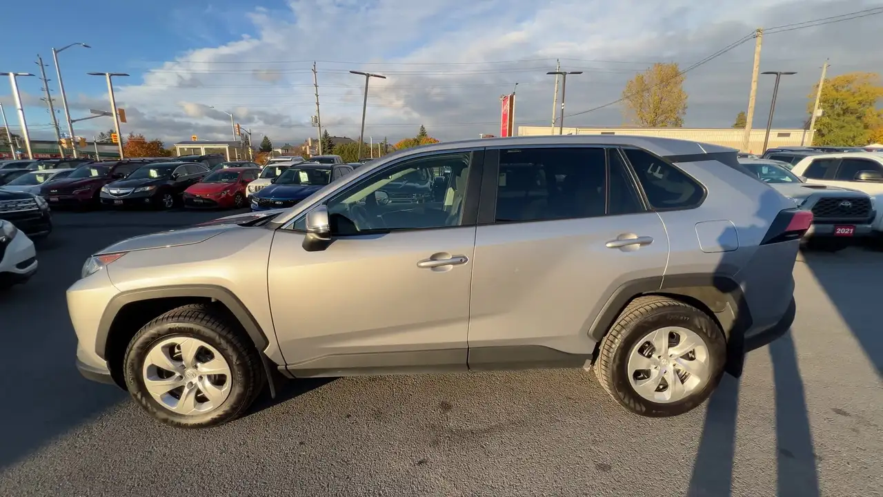 Toyota RAV 4 снимка Toyota RAV 4