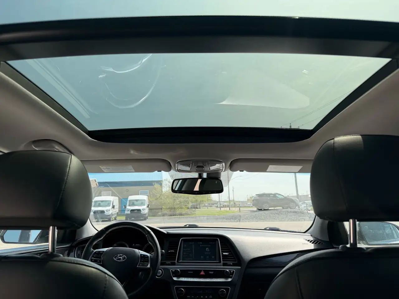 Hyundai SONATA снимка Hyundai SONATA