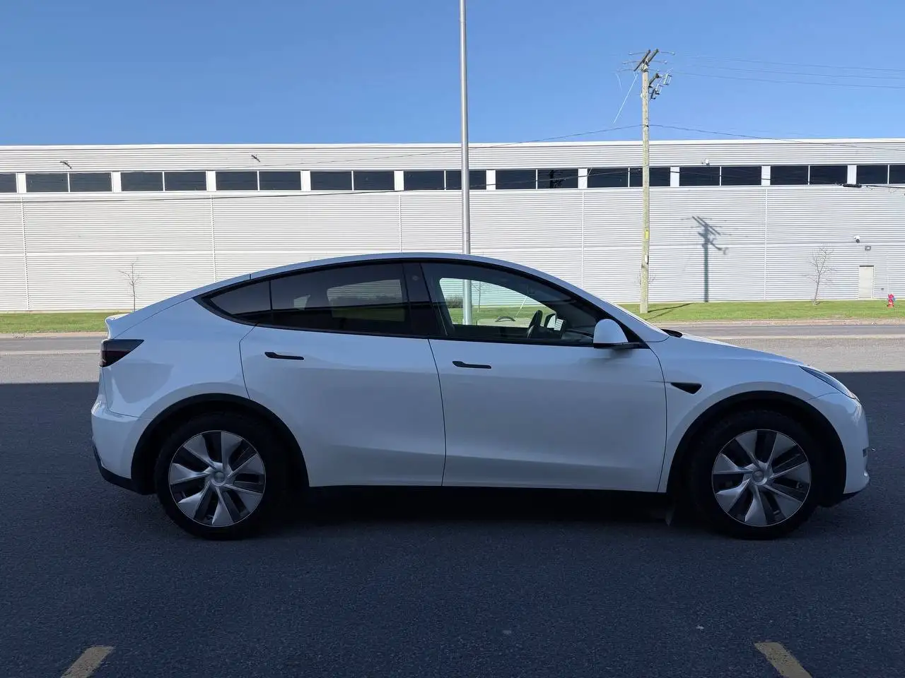 Tesla Model Y fotografie Tesla Model Y