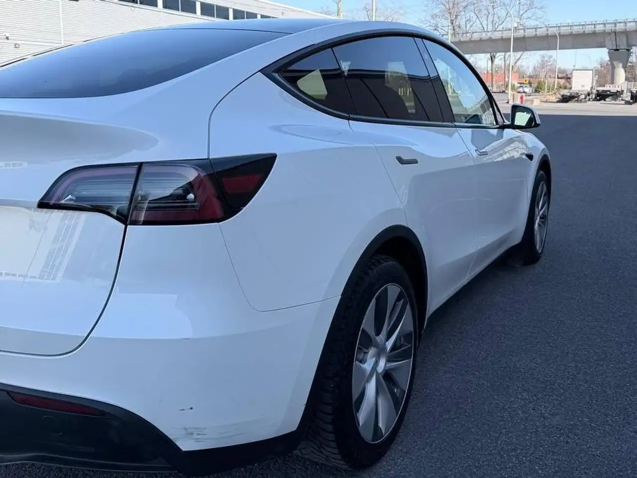 Tesla Model Y fotografie Tesla Model Y