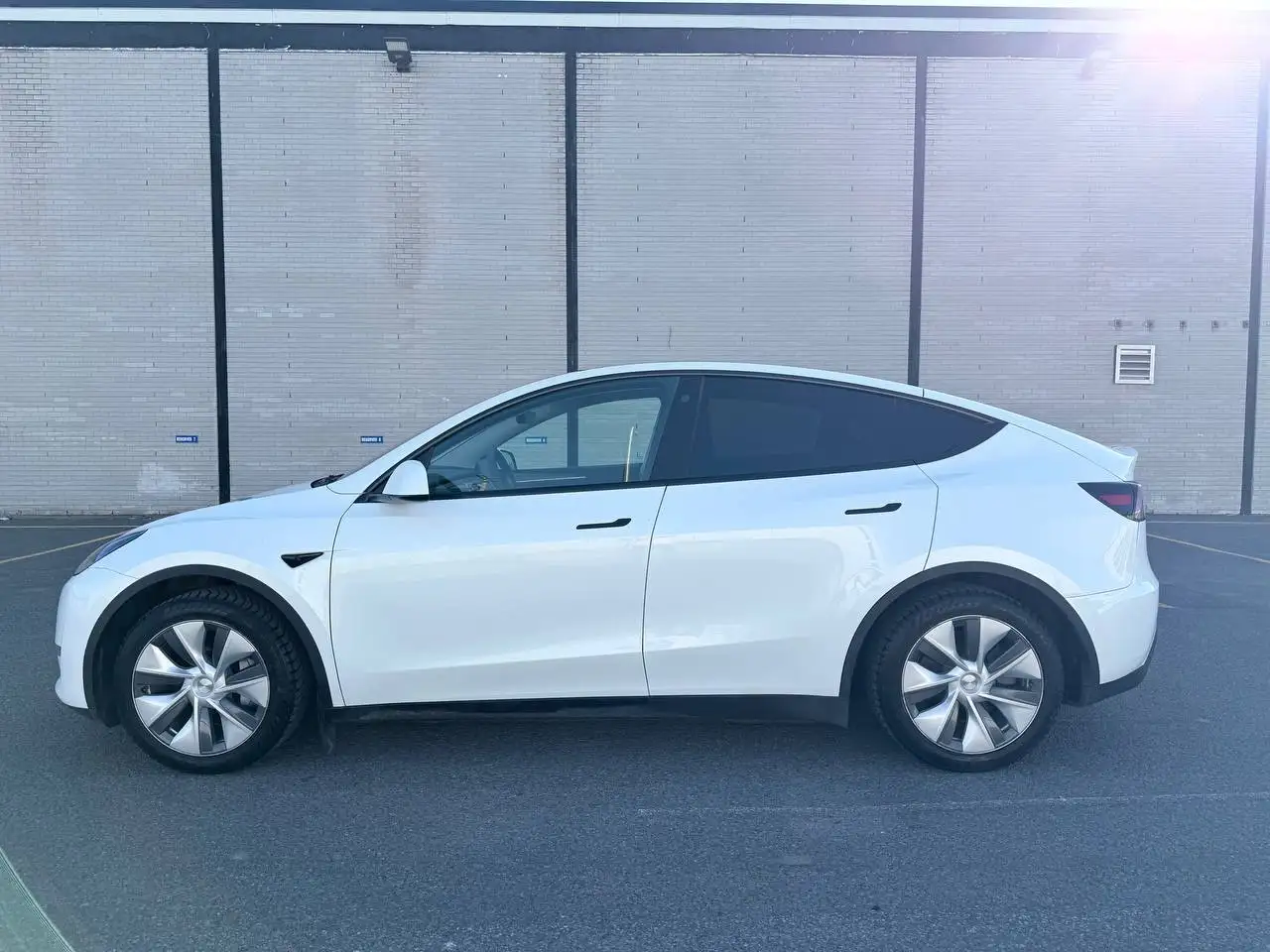 Tesla Model Y fotografie Tesla Model Y