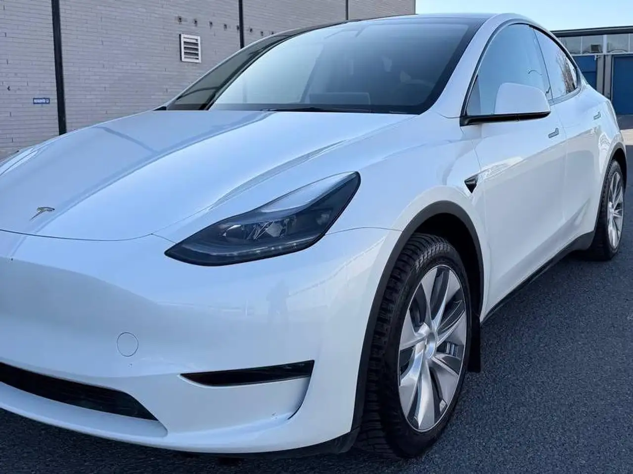 Tesla Model Y fotografie Tesla Model Y