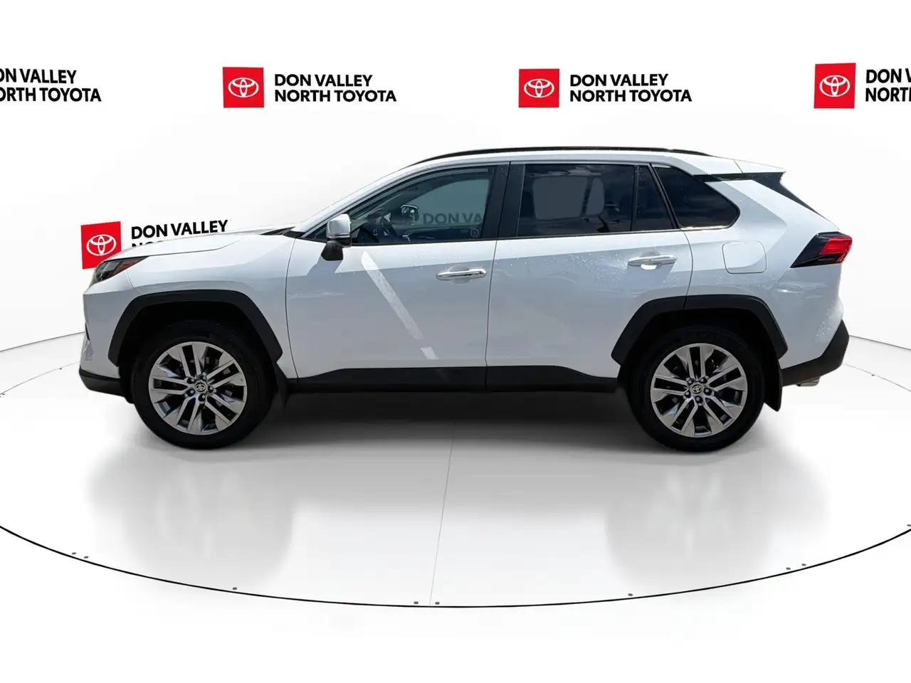 Toyota RAV 4 photo Toyota RAV 4