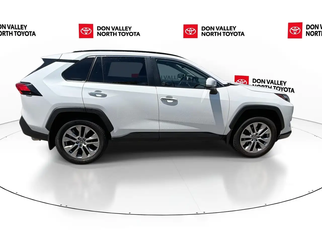 Toyota RAV 4 photo Toyota RAV 4