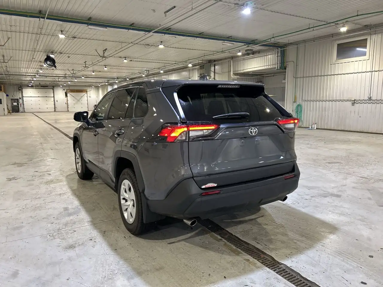 Toyota RAV 4 снимка Toyota RAV 4