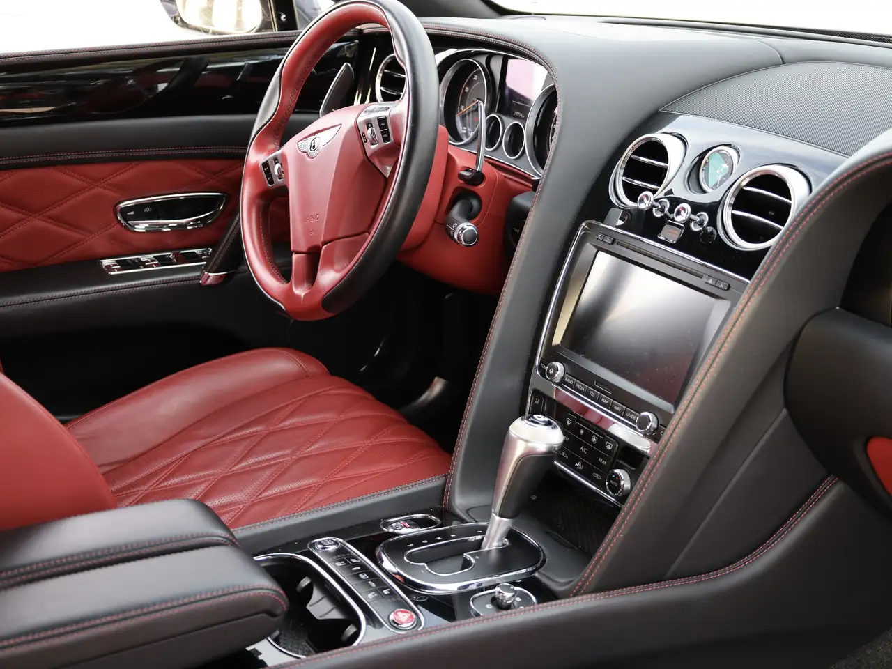 Bentley Flying Spur fotografie Bentley Flying Spur