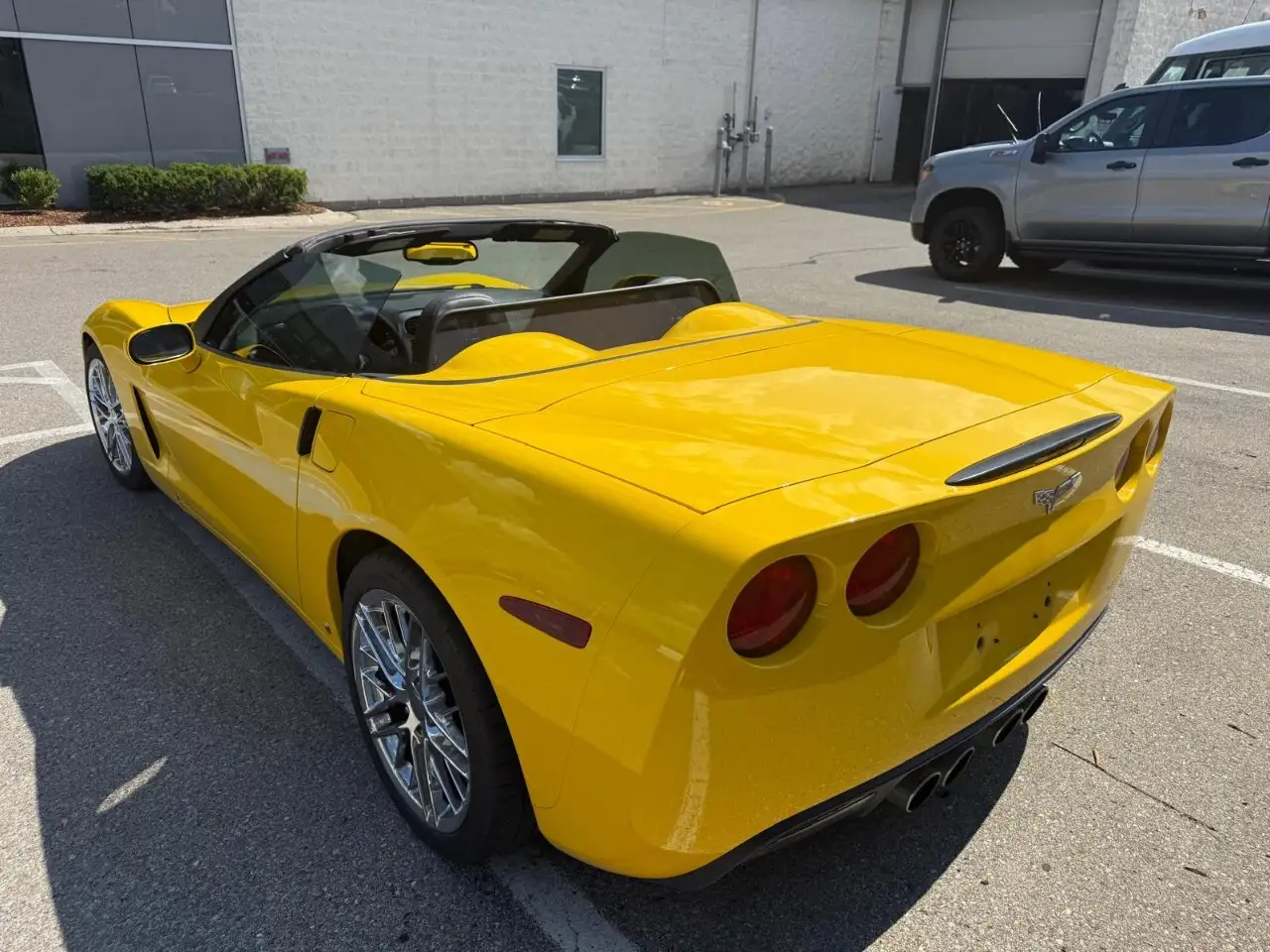 Chevrolet Corvette снимка Chevrolet Corvette