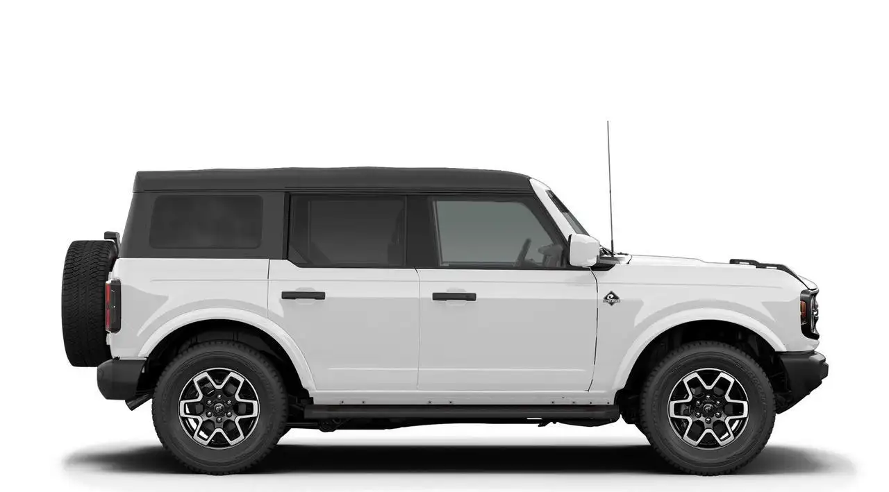 Ford Bronco photo Ford Bronco