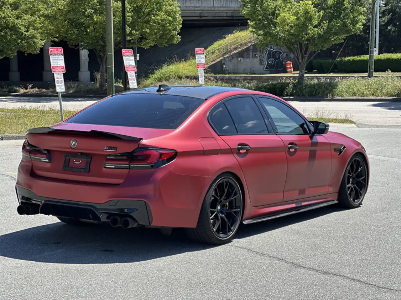 BMW M5 photo BMW M5