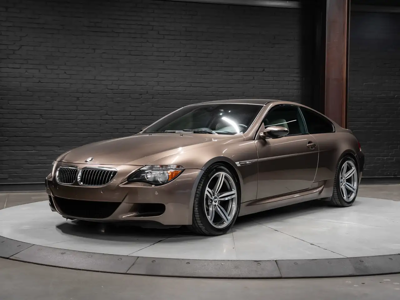 BMW 6 Series снимка BMW 6 Series