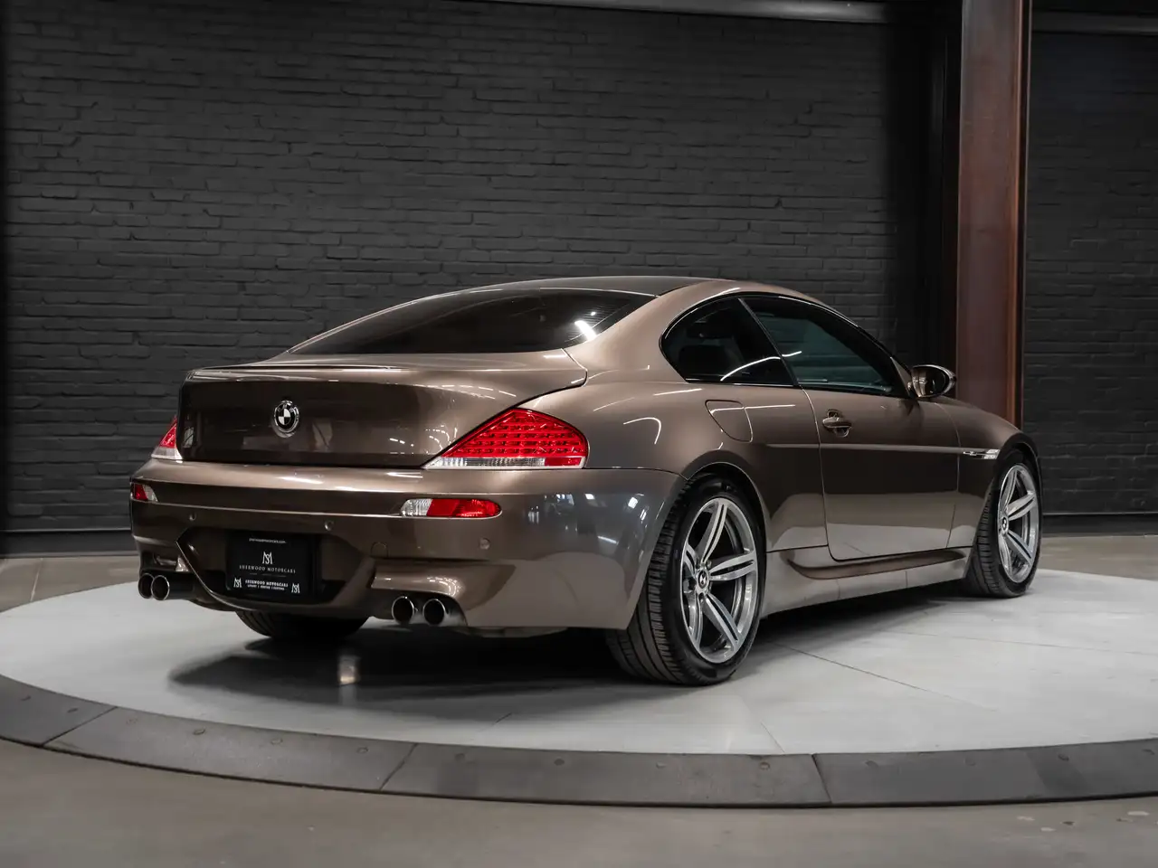 BMW 6 Series снимка BMW 6 Series