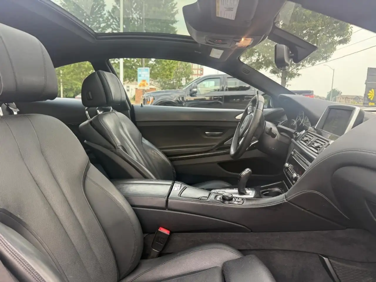 BMW 6 Series снимка BMW 6 Series