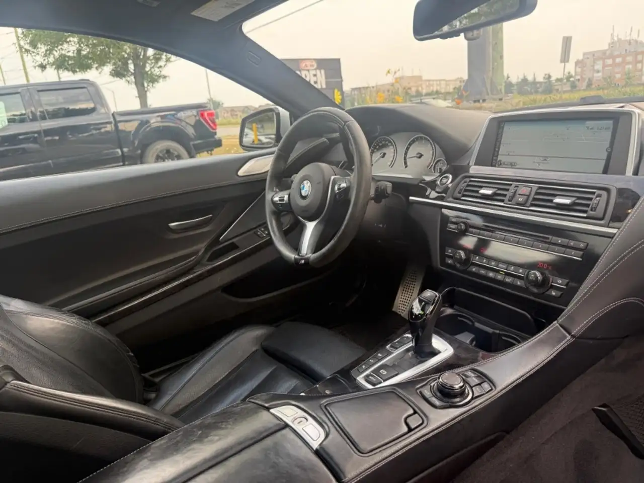 BMW 6 Series снимка BMW 6 Series