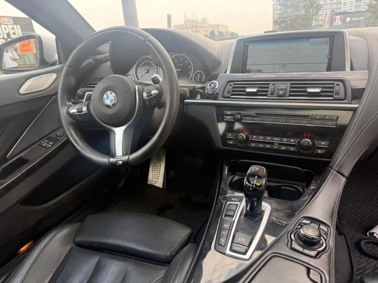 BMW 6 Series снимка BMW 6 Series