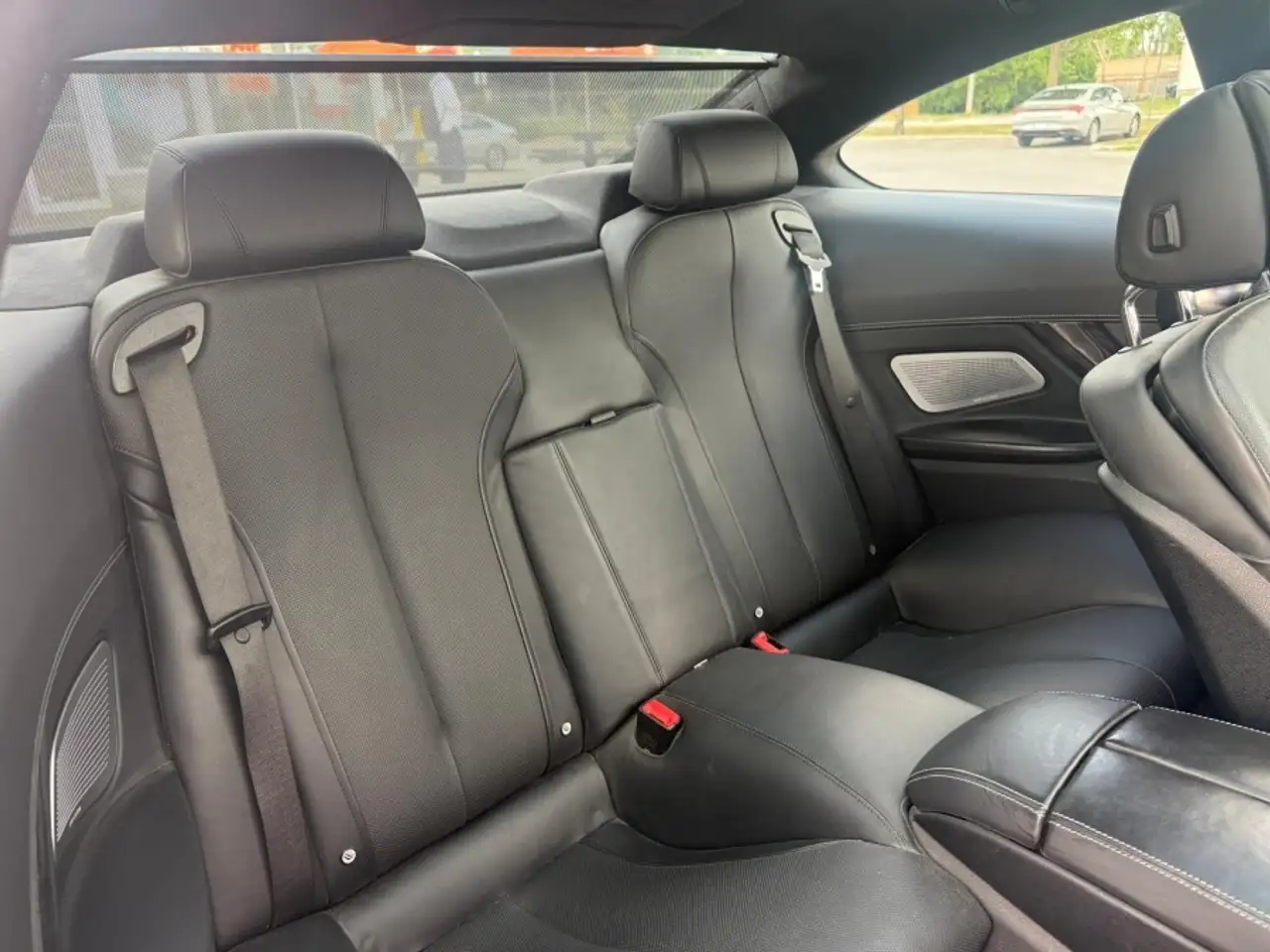 BMW 6 Series снимка BMW 6 Series