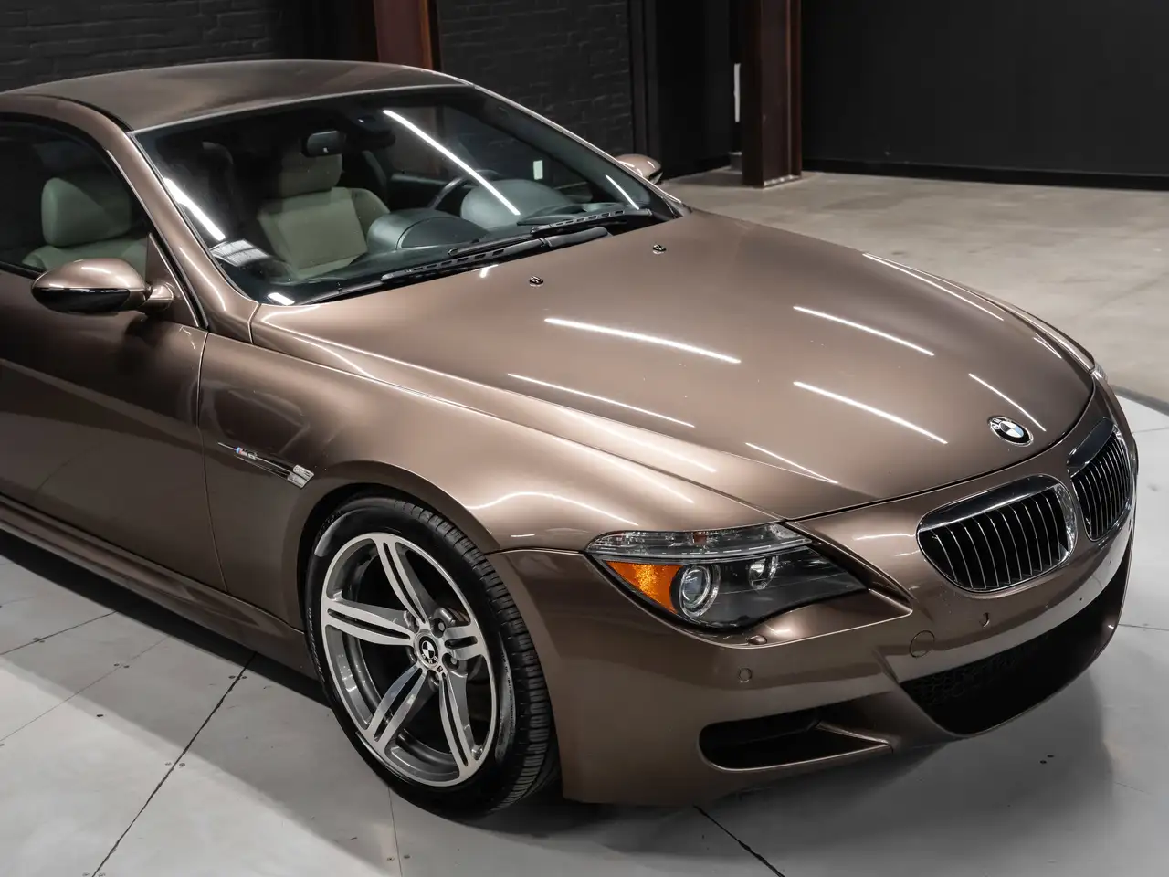BMW 6 Series снимка BMW 6 Series