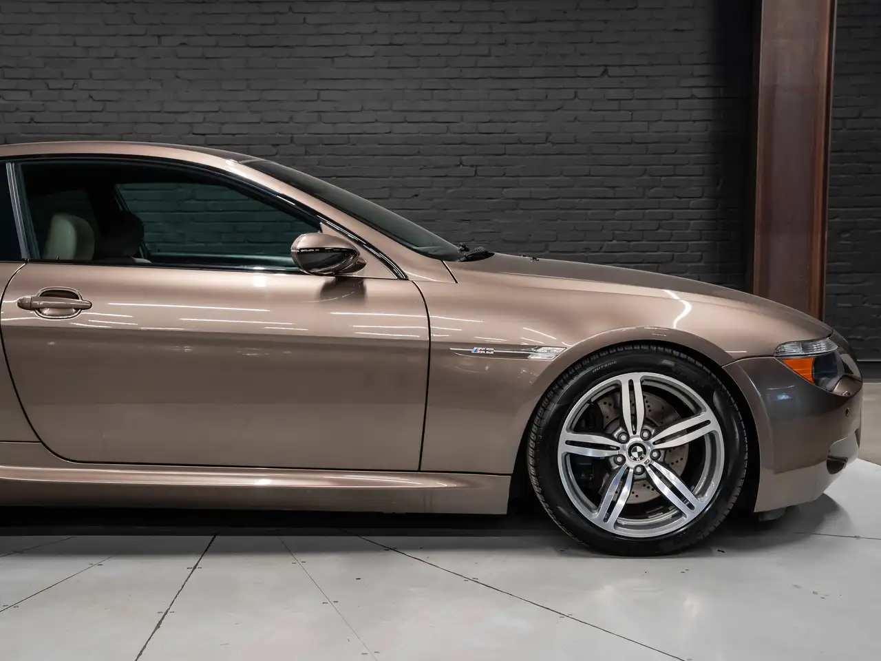 BMW 6 Series снимка BMW 6 Series