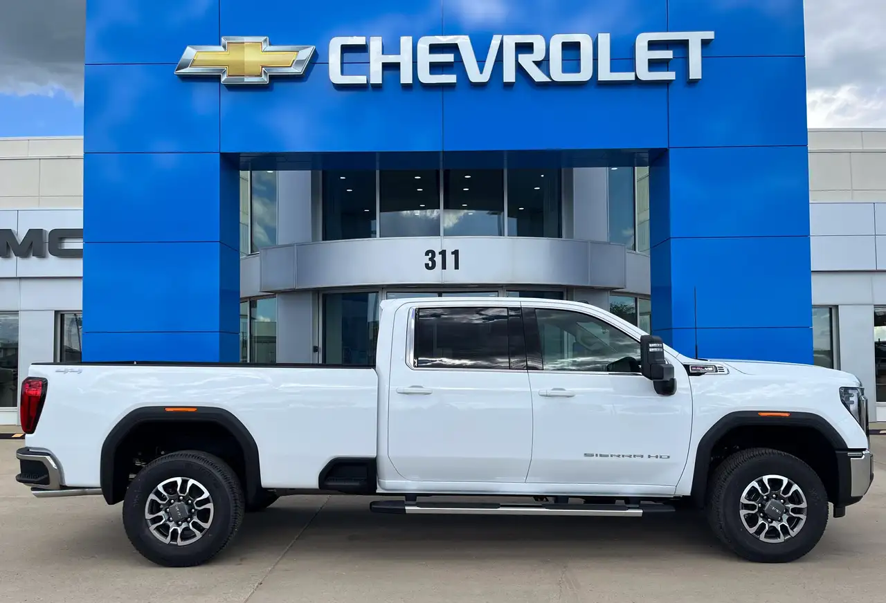 GMC Sierra 3500HD снимка GMC Sierra 3500HD