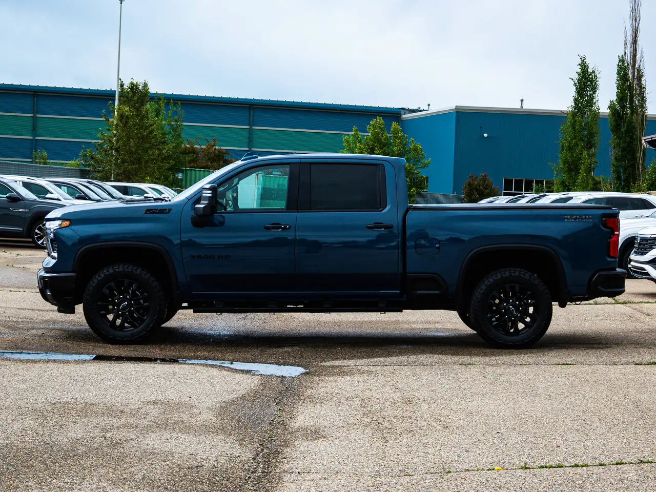 Chevrolet Silverado 3500 photo Chevrolet Silverado 3500