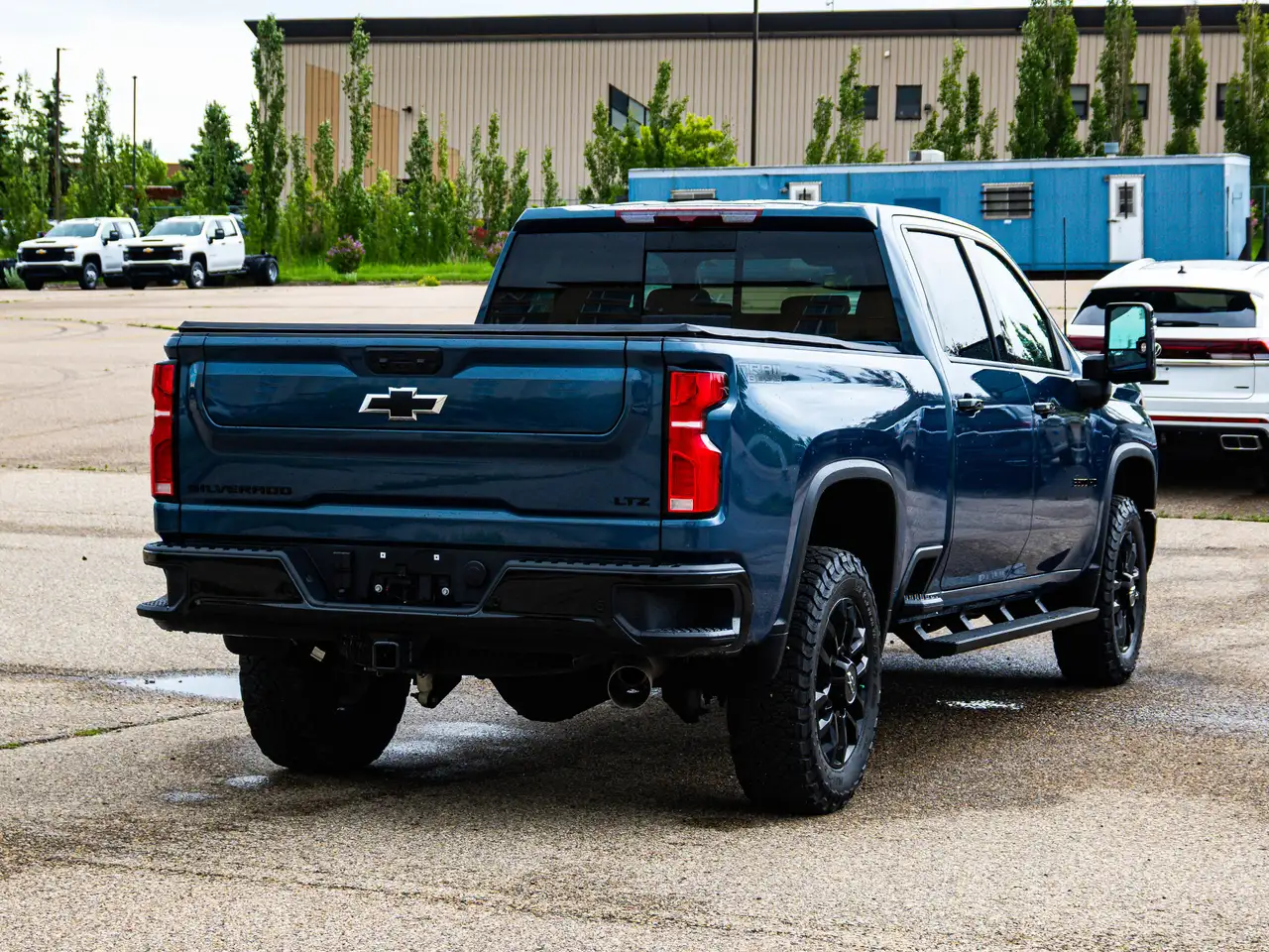 Chevrolet Silverado 3500 photo Chevrolet Silverado 3500