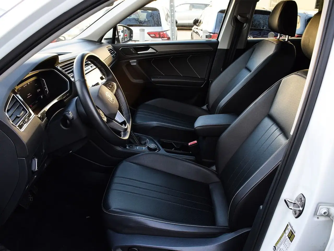Volkswagen Tiguan снимка Volkswagen Tiguan