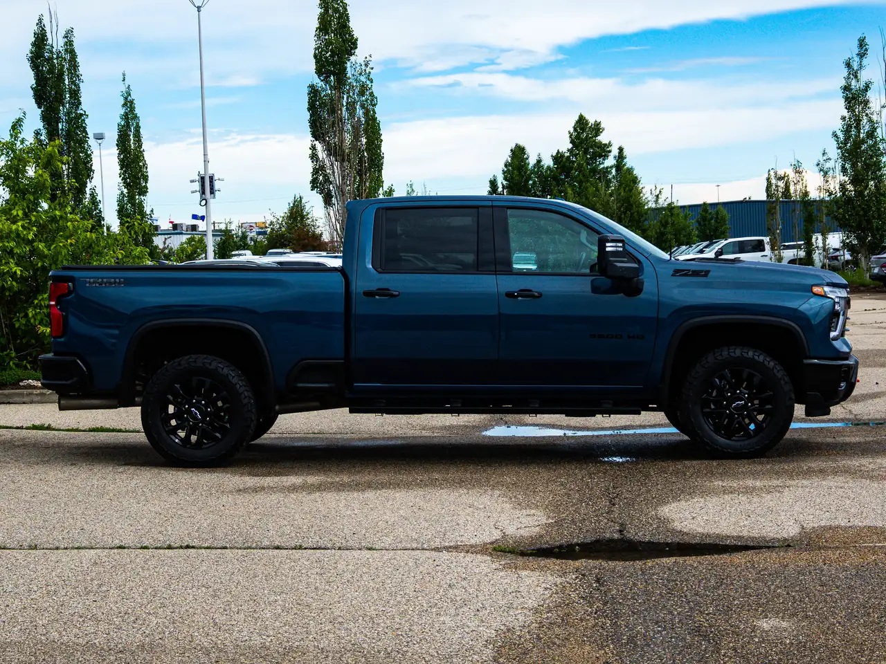 Chevrolet Silverado 3500 photo Chevrolet Silverado 3500