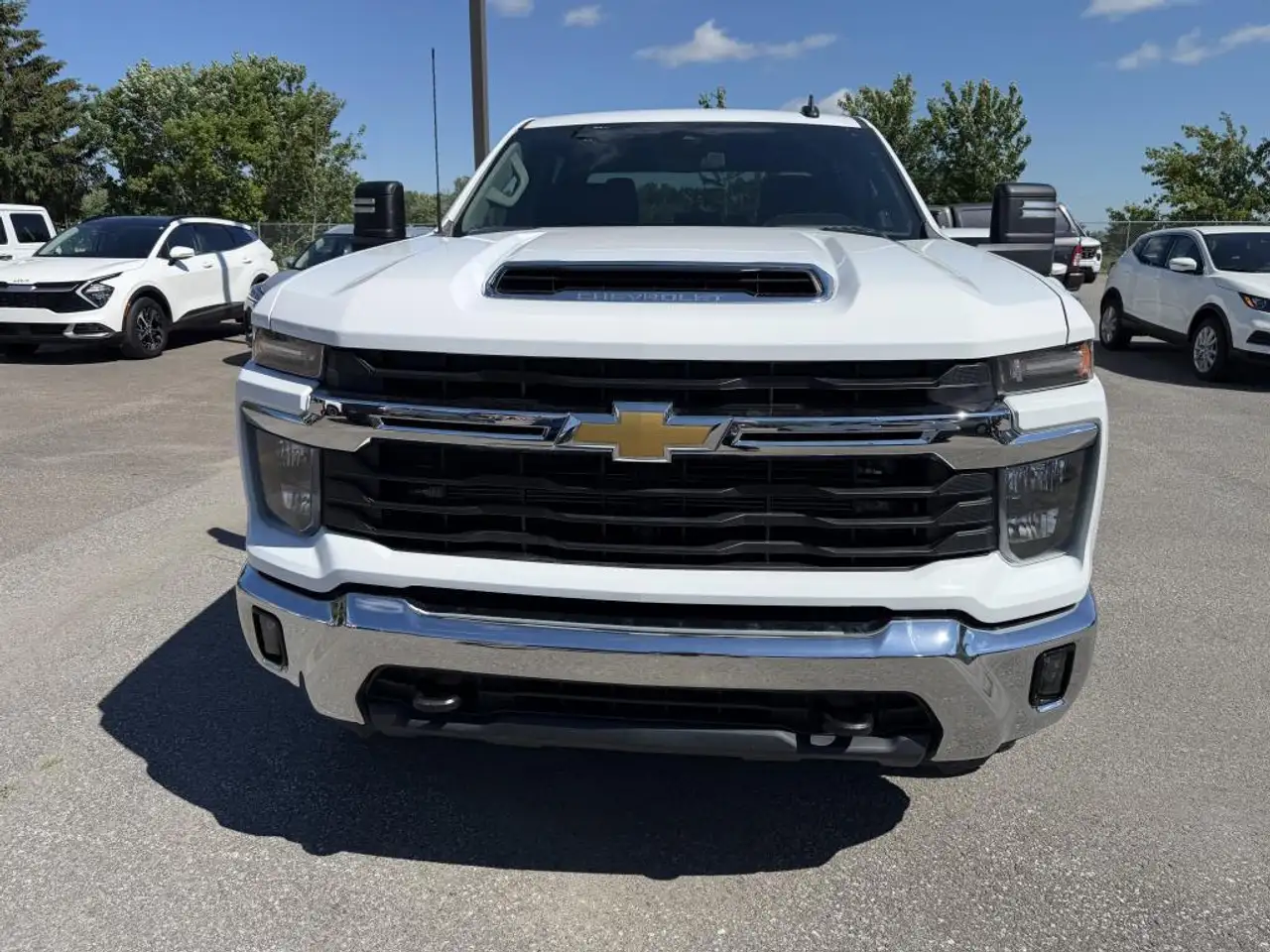Chevrolet Silverado 3500 photo Chevrolet Silverado 3500