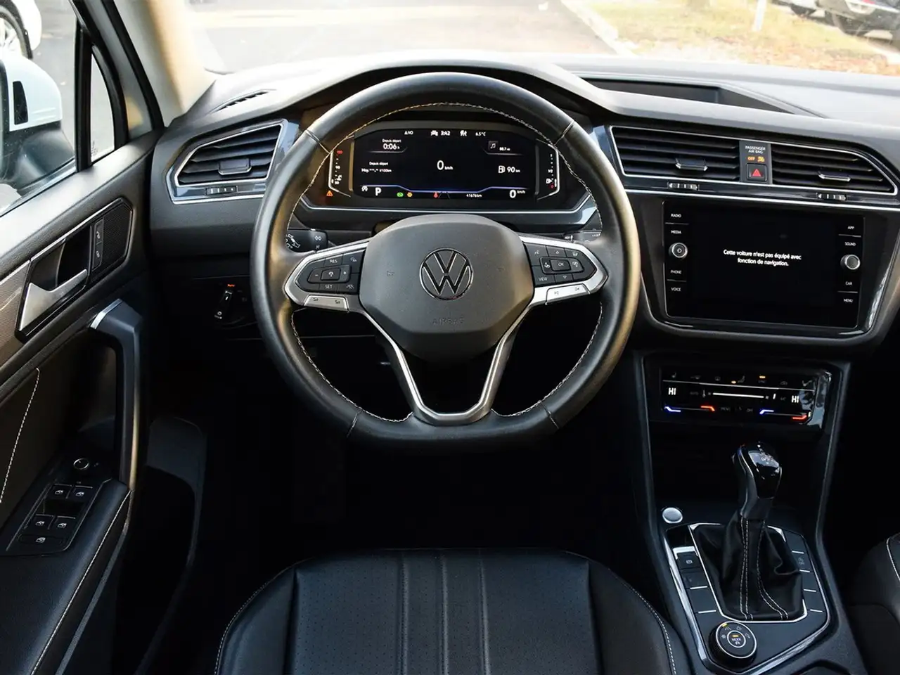 Volkswagen Tiguan снимка Volkswagen Tiguan